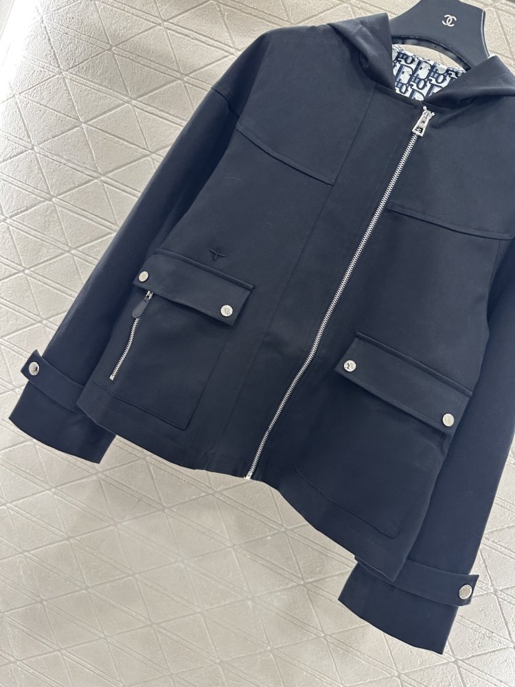 Тренча с капюшоном фото 4