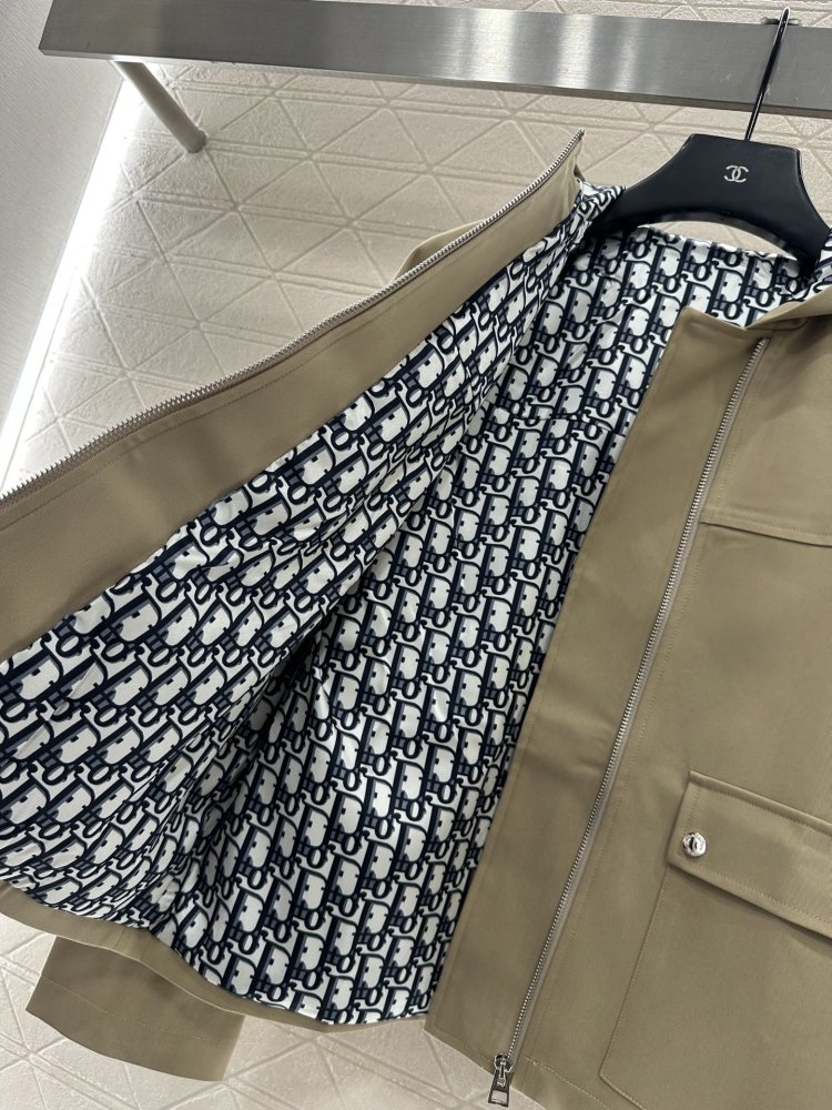 Тренча с капюшоном фото 7