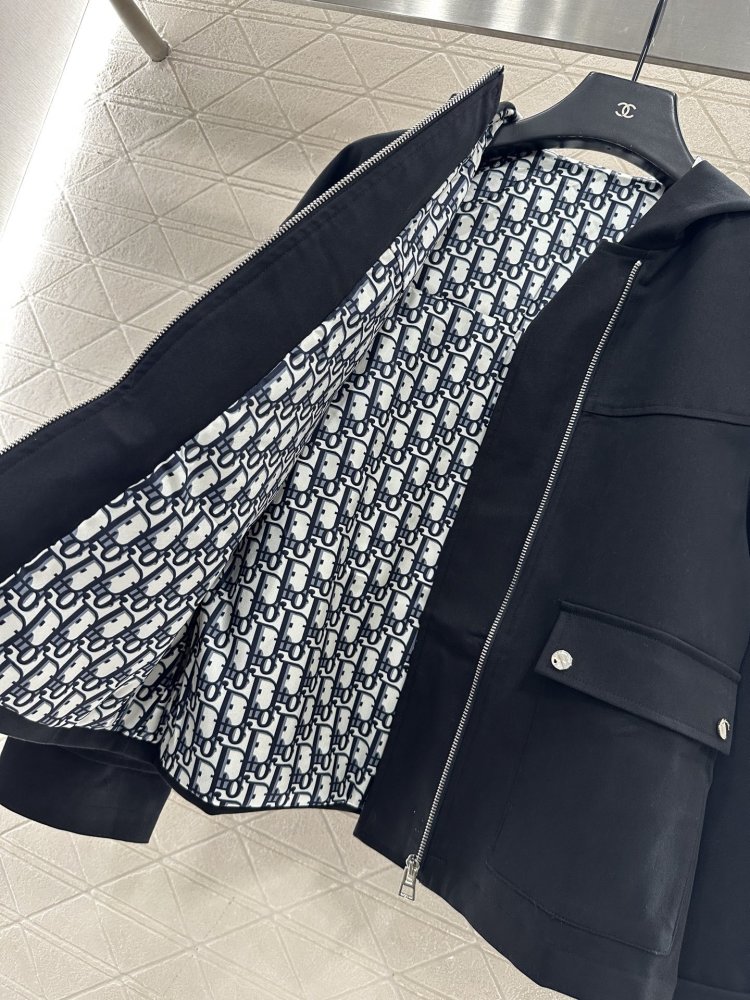 Тренча с капюшоном фото 7