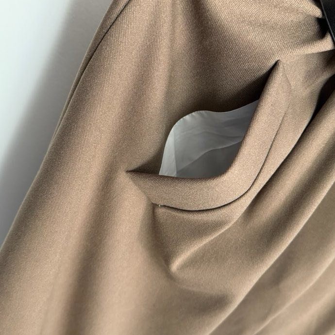 Trench coat from facings, fitted фото 6