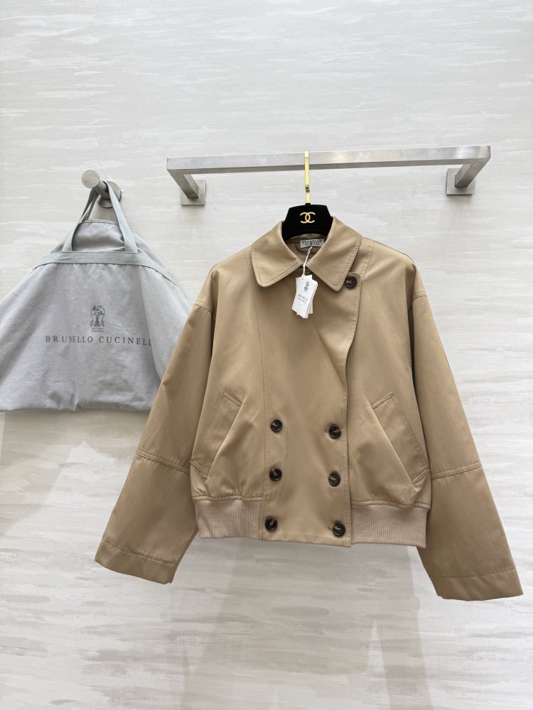 Тренчкот с отворотами