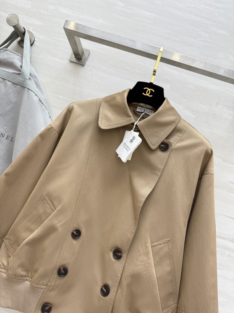 Тренчкот с отворотами фото 2