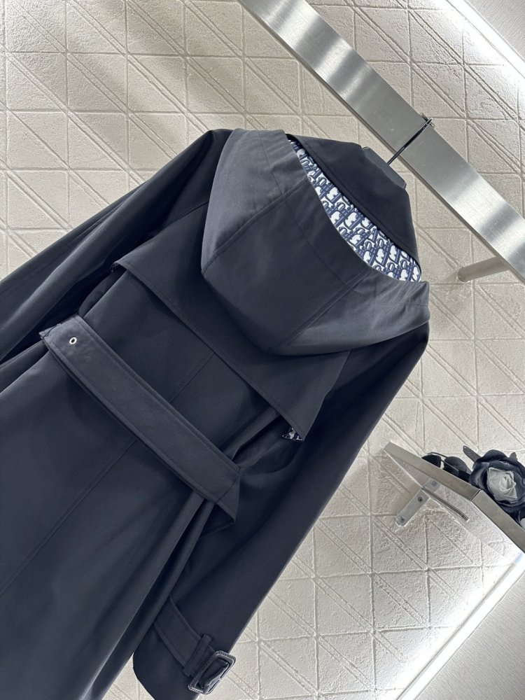 Тренчкот з поясом і вилогами фото 4