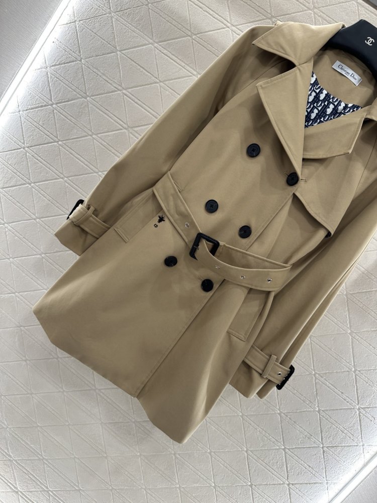 Тренчкот з поясом і вилогами фото 5