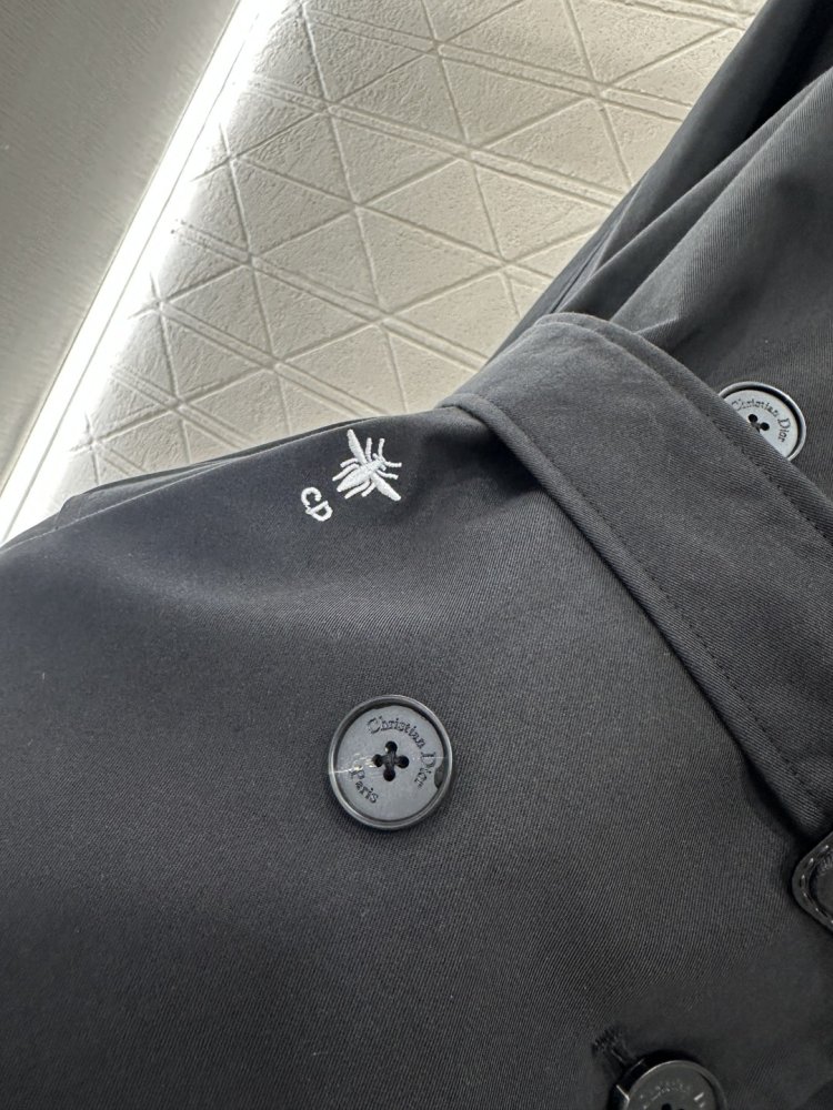 Тренчкот з поясом і вилогами фото 7