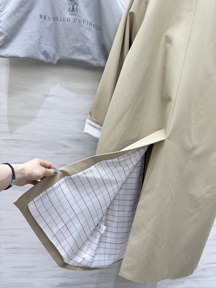 Тренчкот средней длины с лацканами фото 7