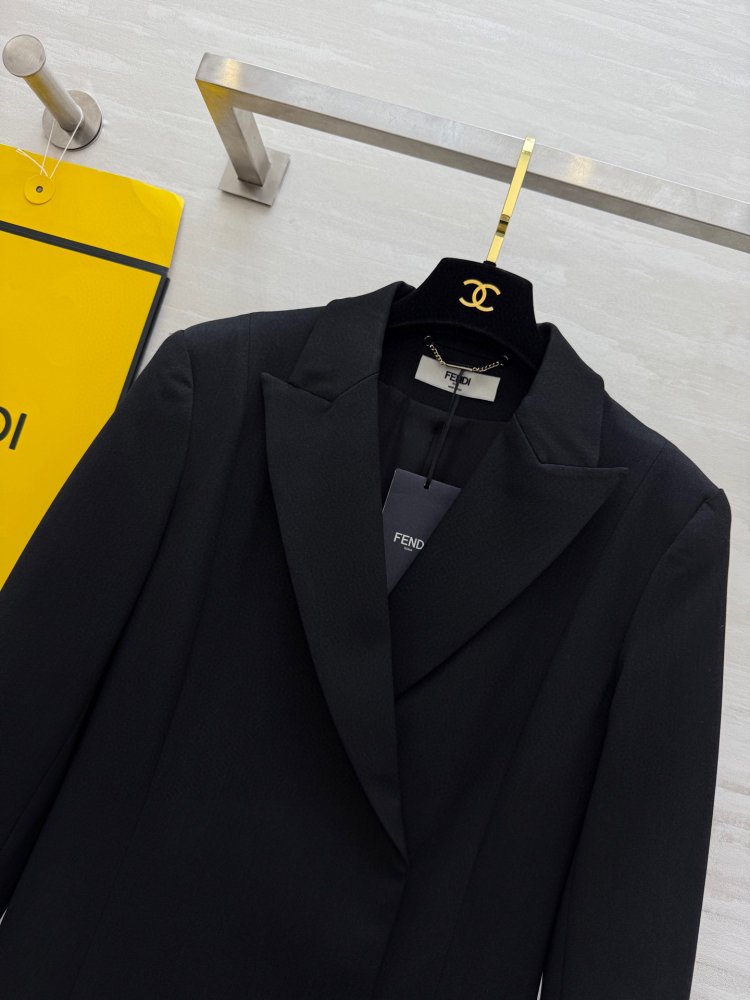 Тренчкот свободного кроя фото 3