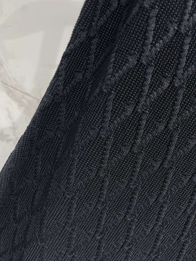 Трикотажное платье миди фото 6