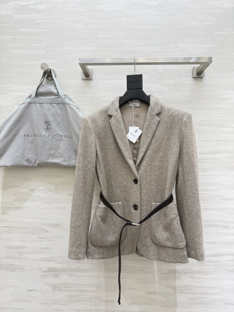 Трикотажный блейзер женский