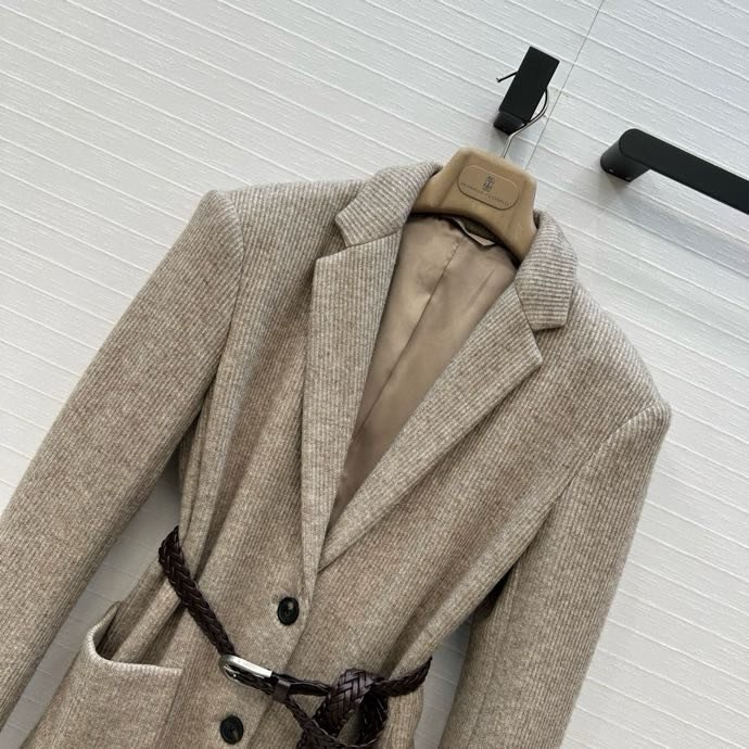 Трикотажный блейзер женский фото 4