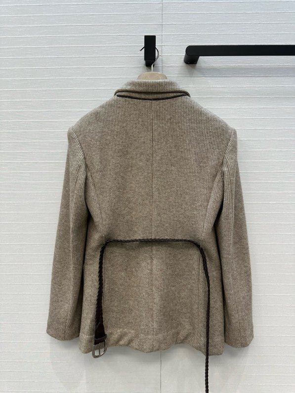 Трикотажный блейзер женский фото 9