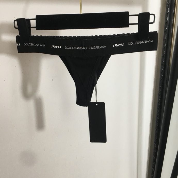 Трусики стринги DG x Skims фото 6