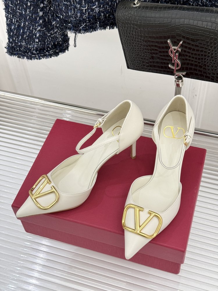 Shoes d'Orsay on stud from close gold logo and strap фото 2