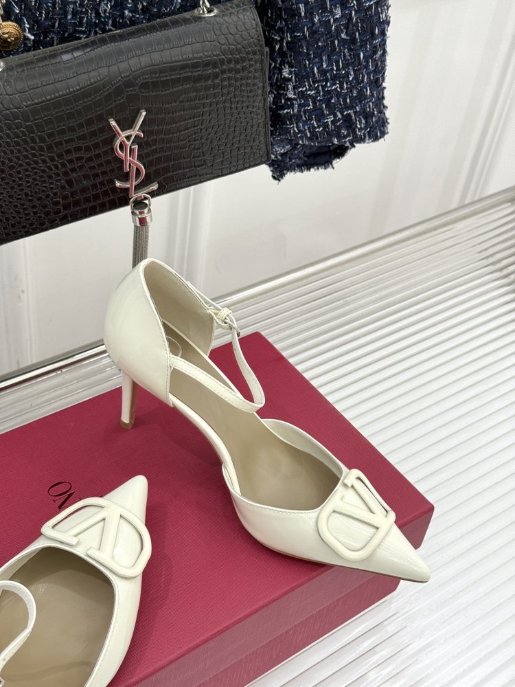 Shoes d'Orsay on stud from close gold logo and strap фото 5