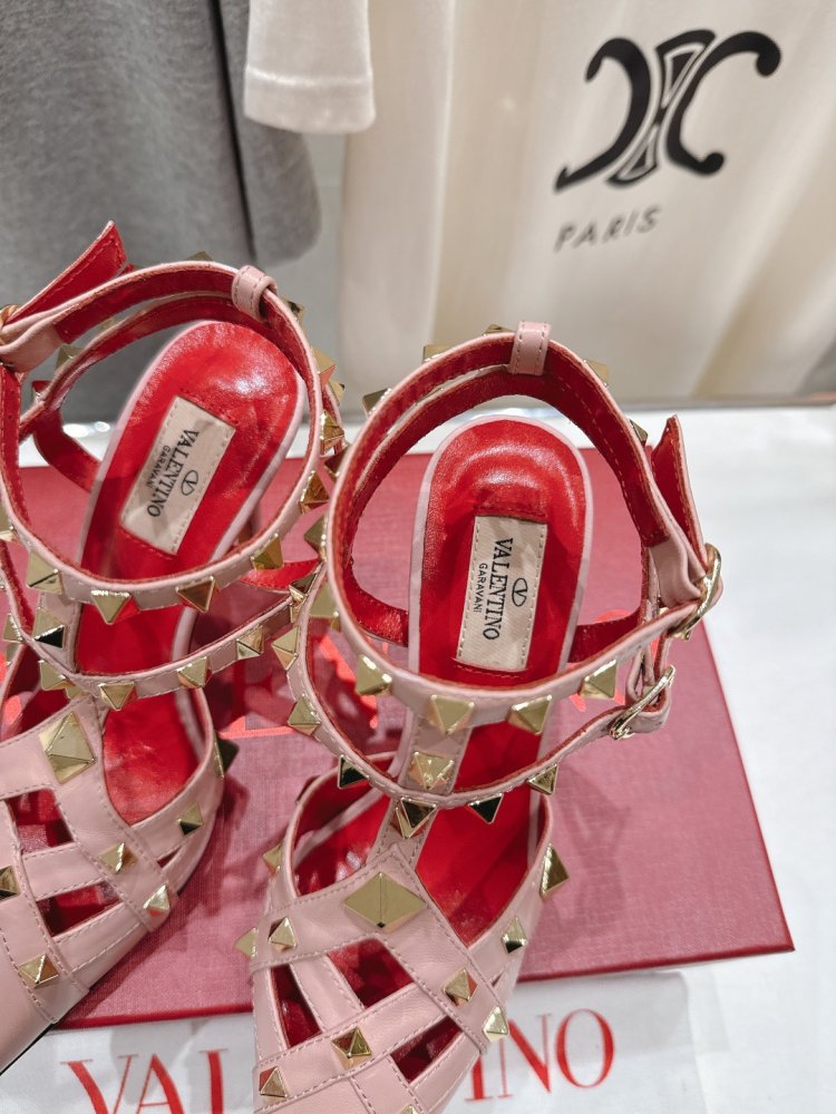 Shoes d'Orsay on stud from close gold logo and strap фото 6