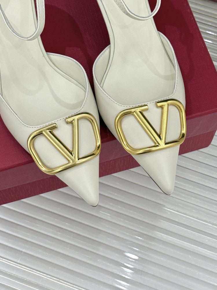 Shoes d'Orsay on stud from close gold logo and strap фото 7
