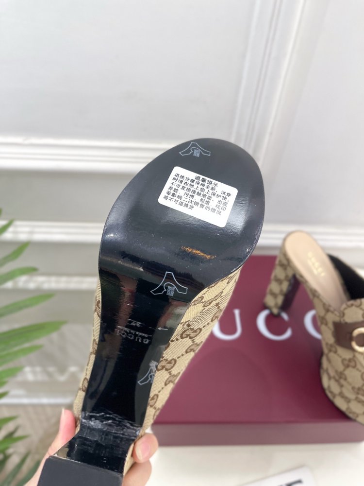 Shoes Horsebit women's on high heel фото 9