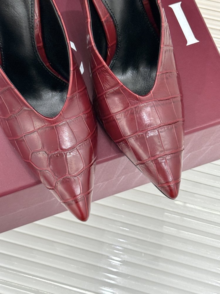 Туфлі з шкіри крокодила на гострому високому підборах фото 7