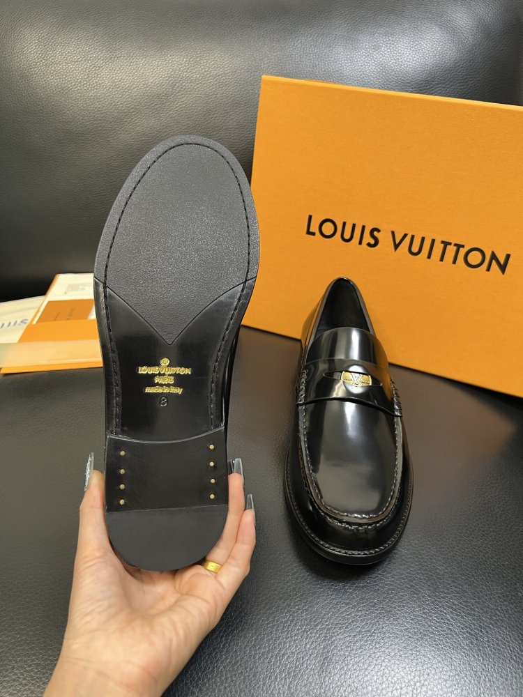 Туфлі шкіряні чоловічі фото 9