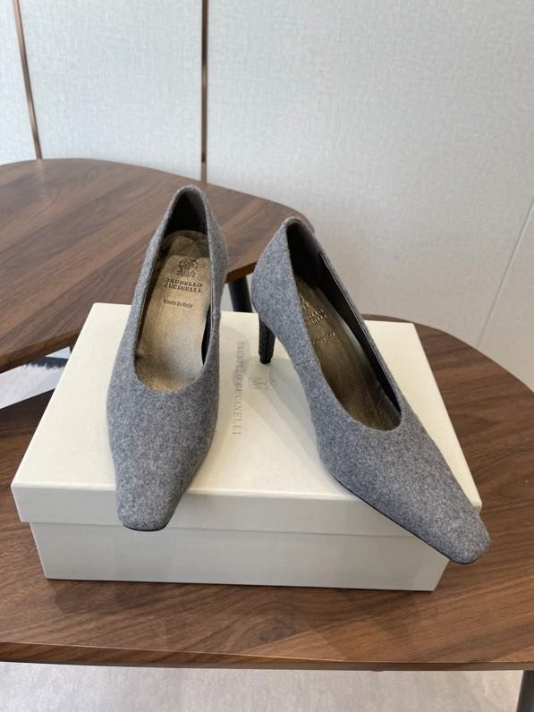 Туфли кожаные на каблуке