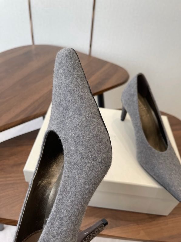 Туфли кожаные на каблуке фото 5