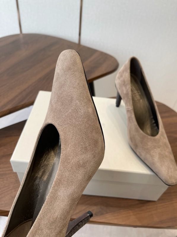 Туфли кожаные на каблуке фото 6