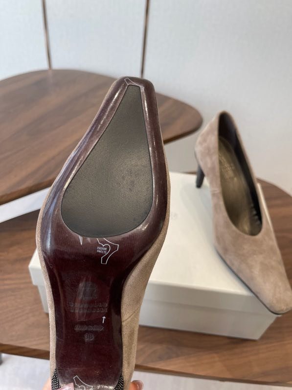 Туфли кожаные на каблуке фото 7