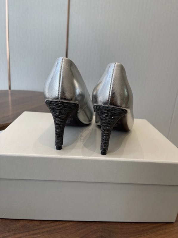 Туфли кожаные на каблуке фото 8