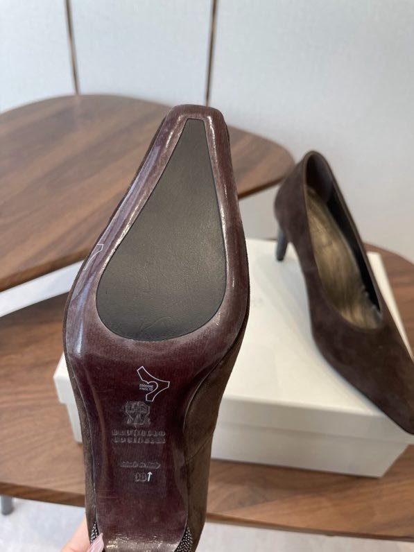 Туфли кожаные на каблуке фото 9