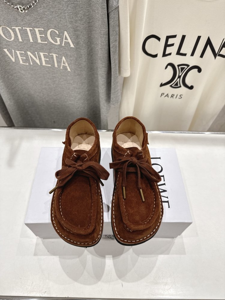 Туфли кожаные на шнуровке женские