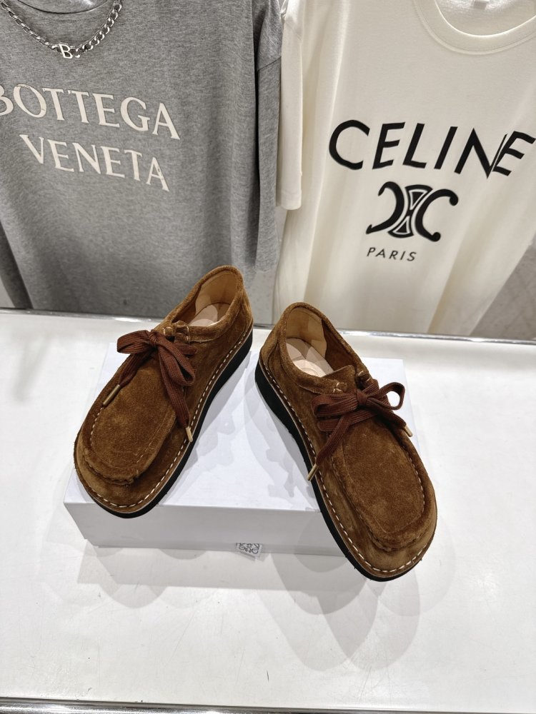 Shoes leather on lace women's фото 2