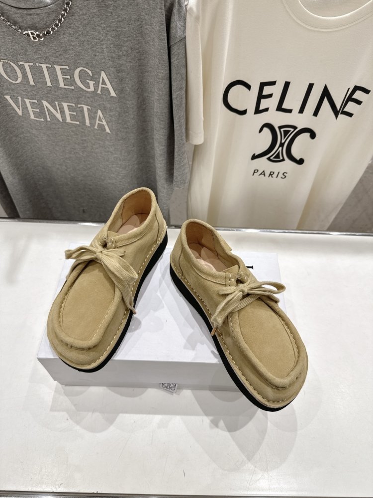 Туфли кожаные на шнуровке женские фото 2