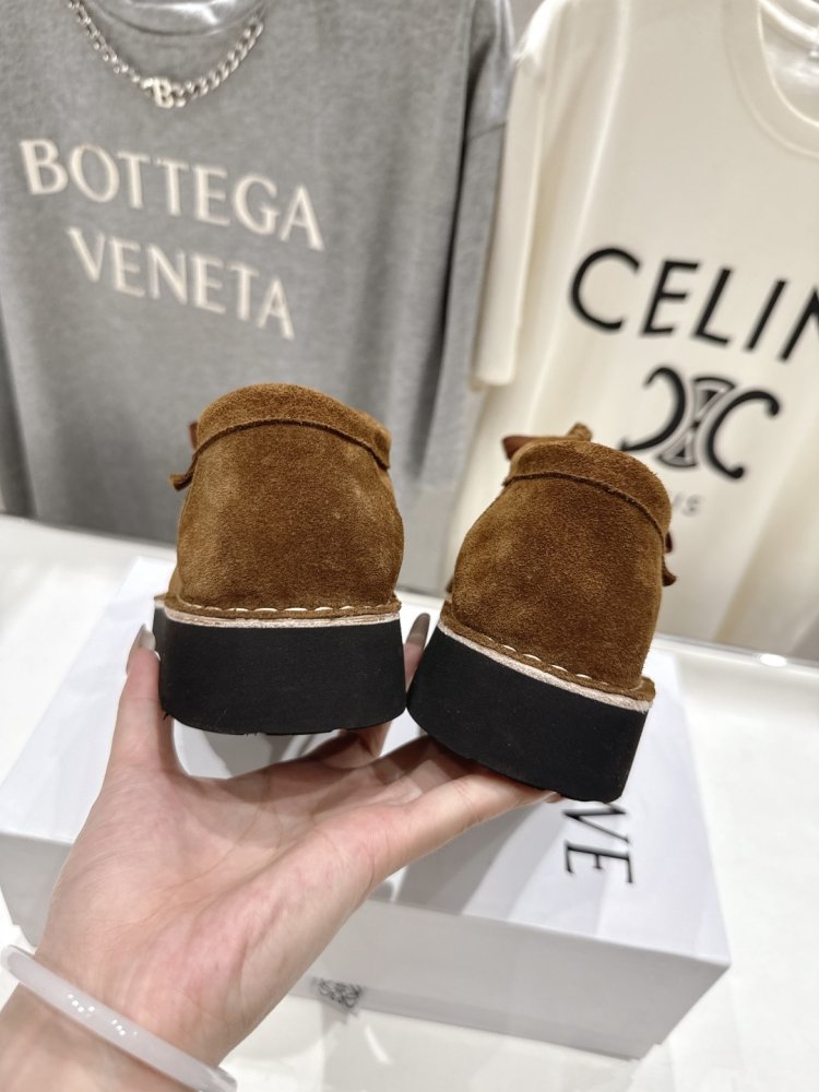 Shoes leather on lace women's фото 8