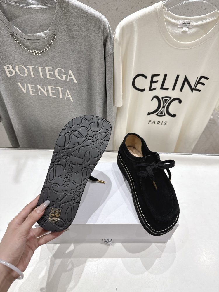 Shoes leather on lace women's фото 9