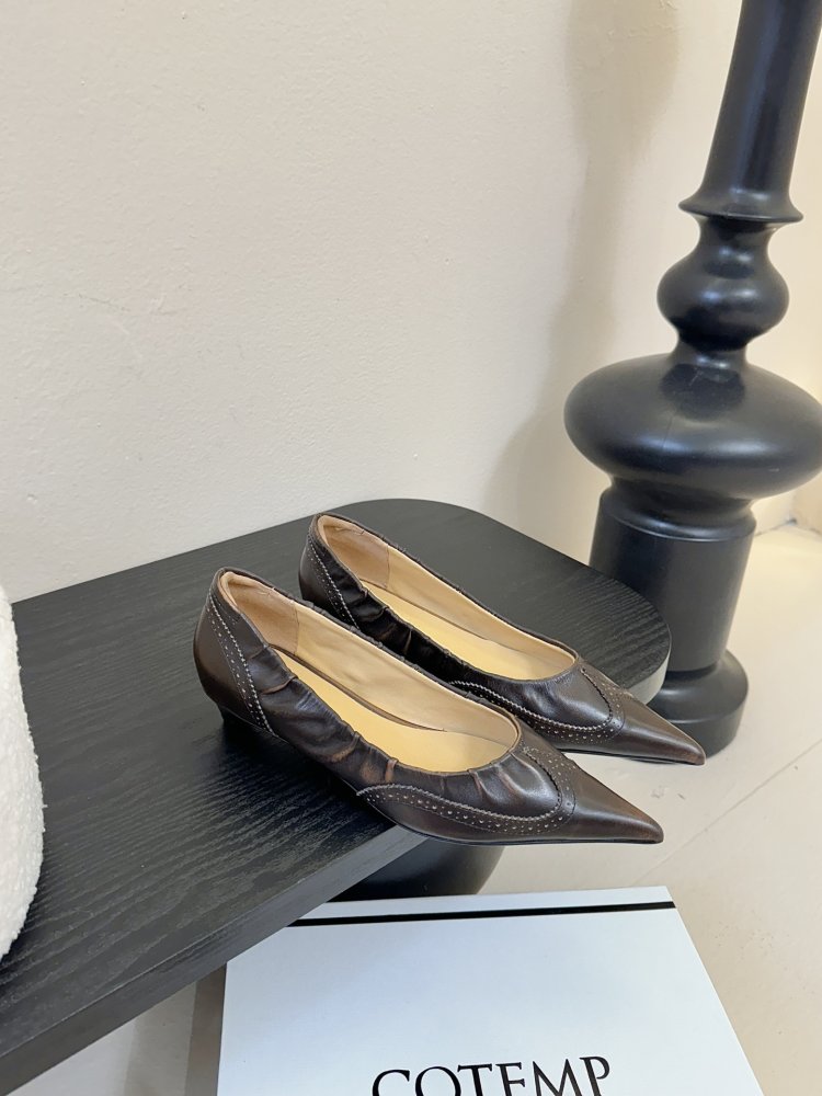 Туфли кожаные с острым носком фото 2