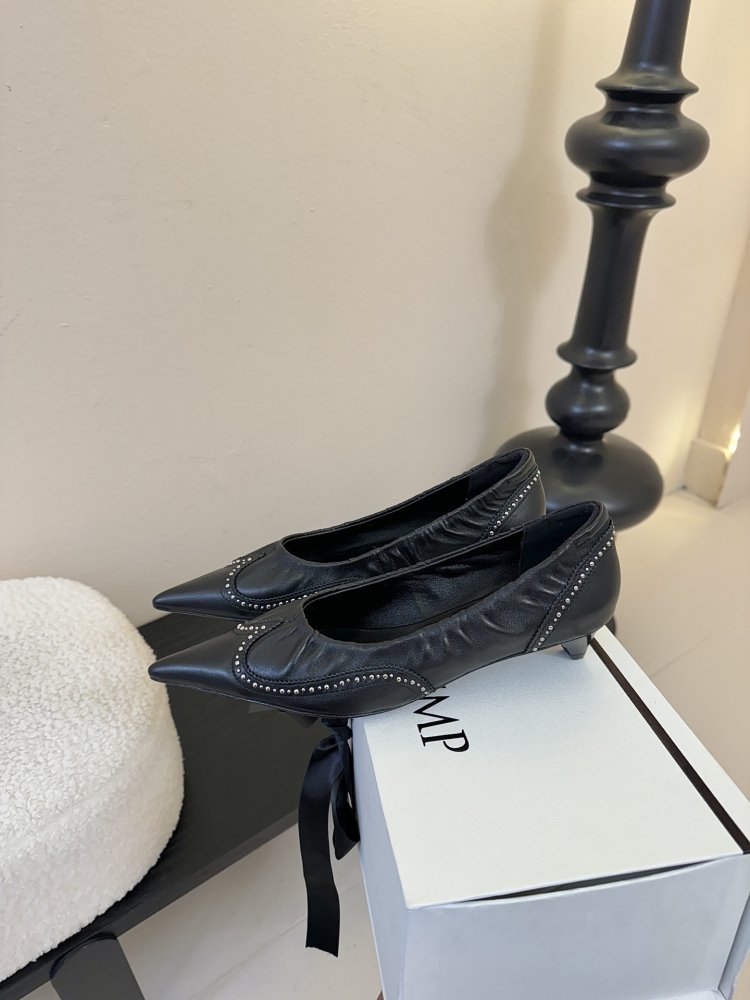 Туфли кожаные с острым носком фото 5