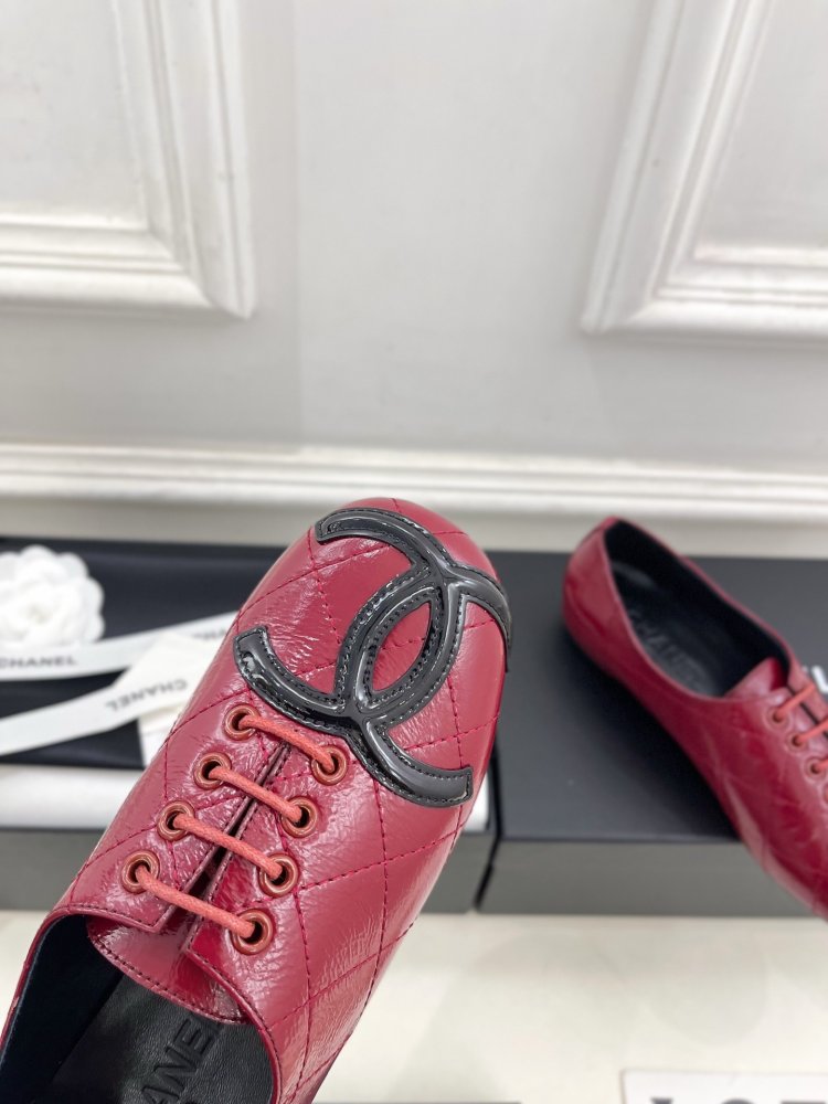 Shoes leather women's on lace фото 6