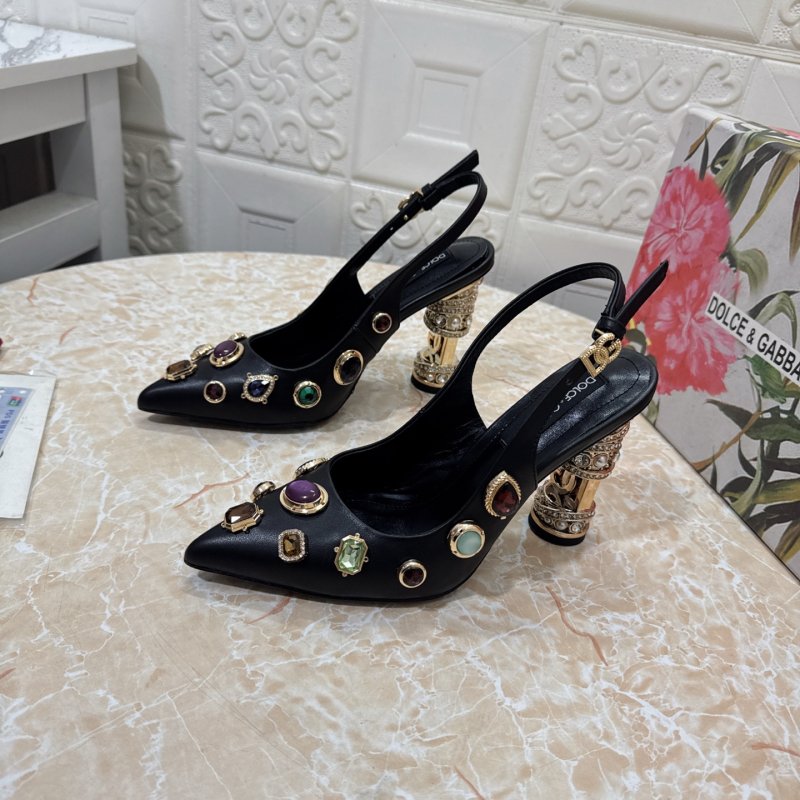Shoes leather women's from strap on heel and decorated stone