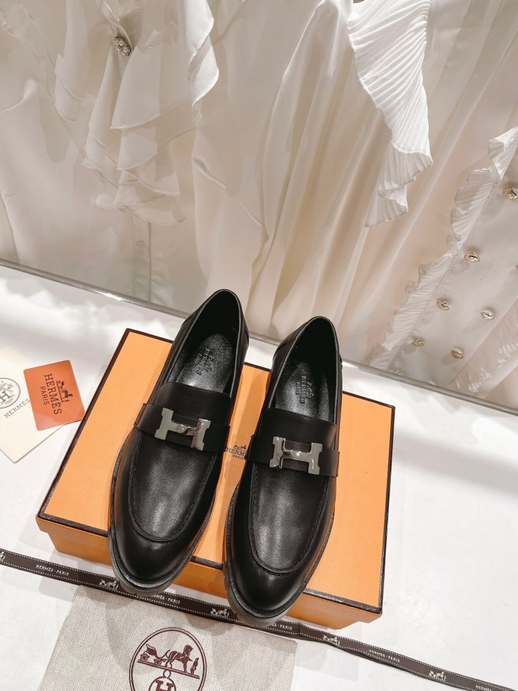 Shoes leather women's