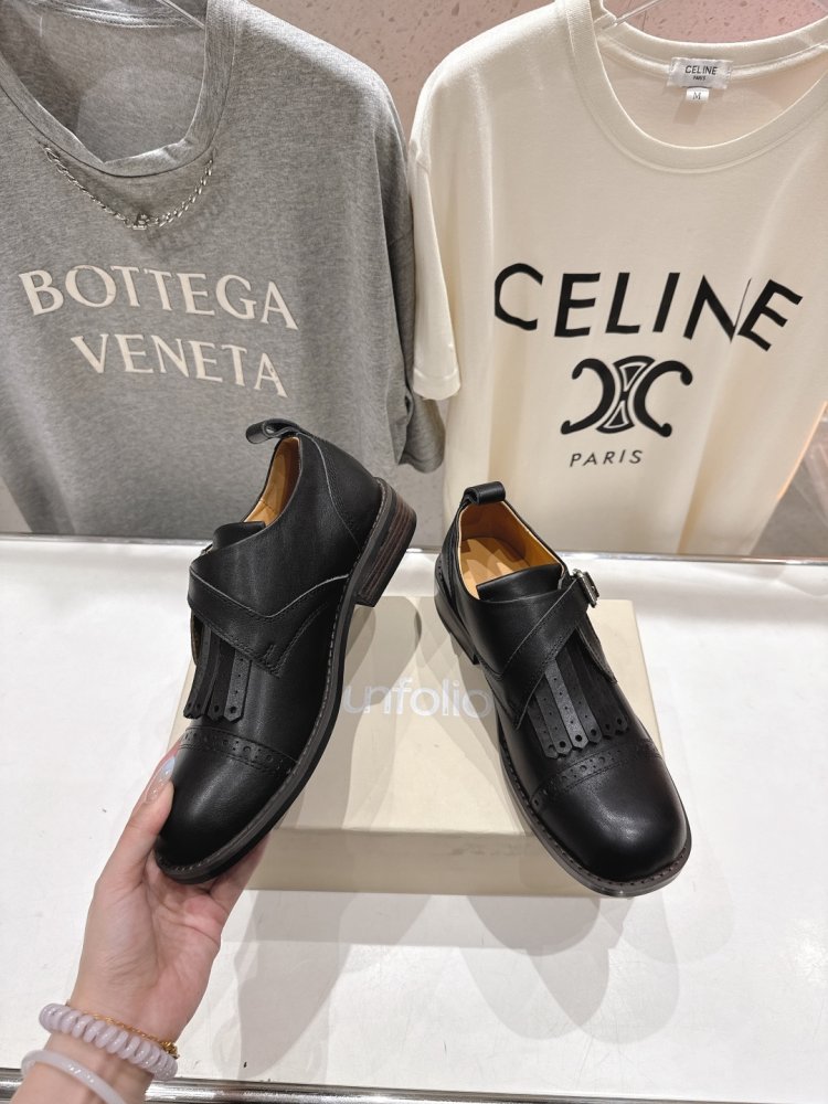 Shoes leather women's фото 4