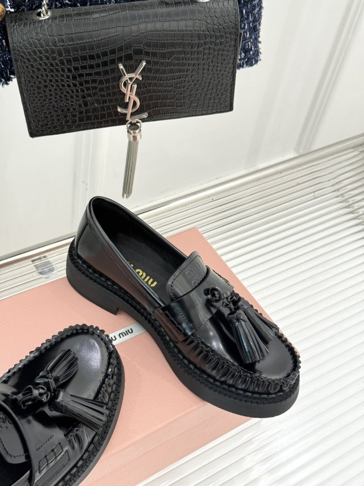 Shoes leather women's фото 5