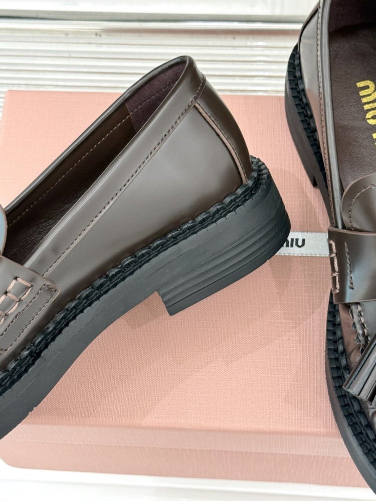 Туфлі шкіряні жіночі фото 6