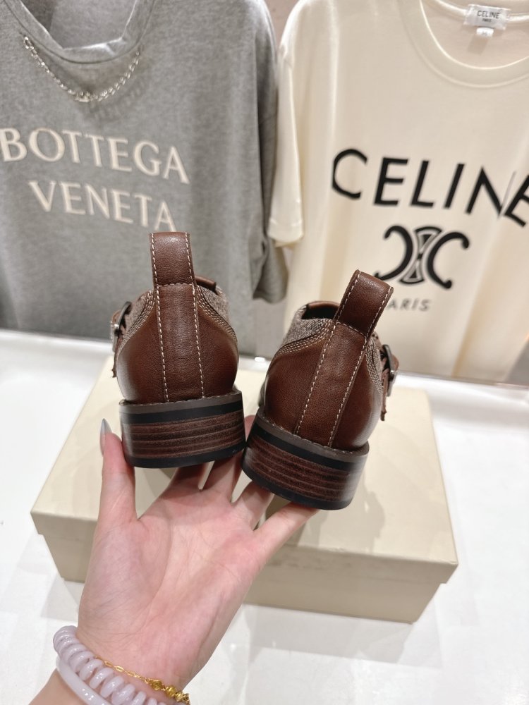 Туфлі шкіряні жіночі фото 8