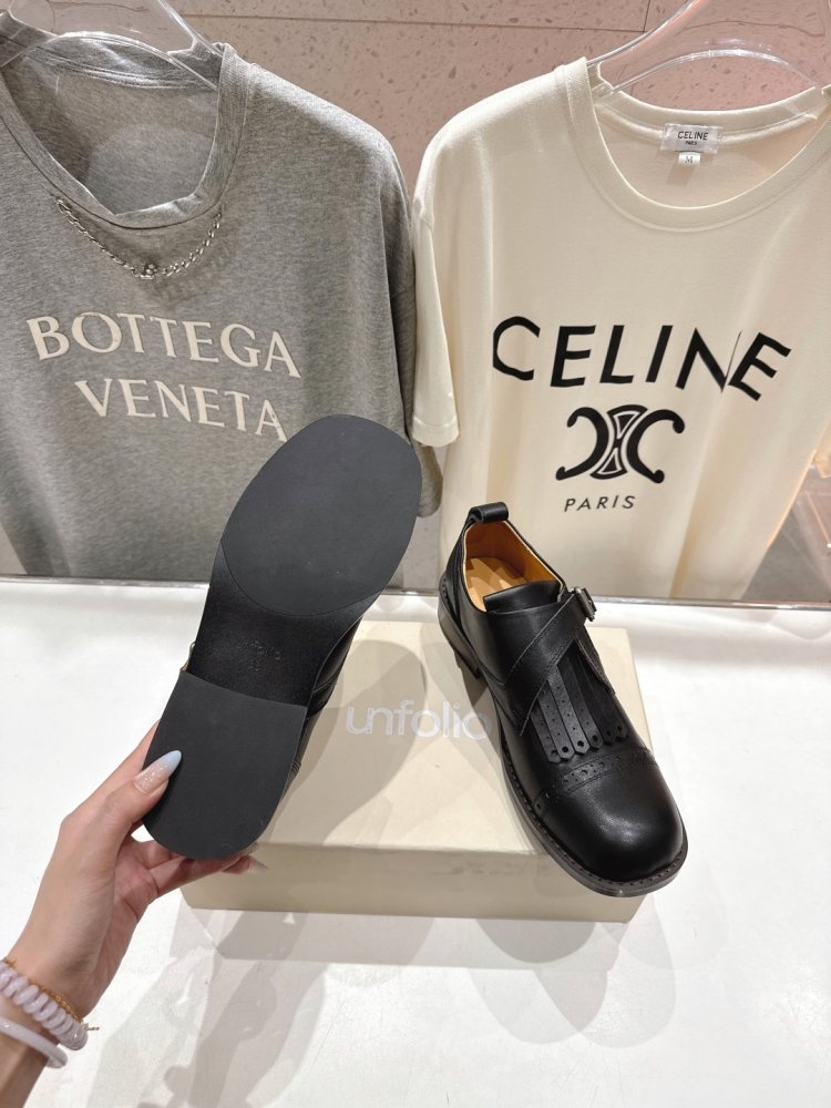 Shoes leather women's фото 9