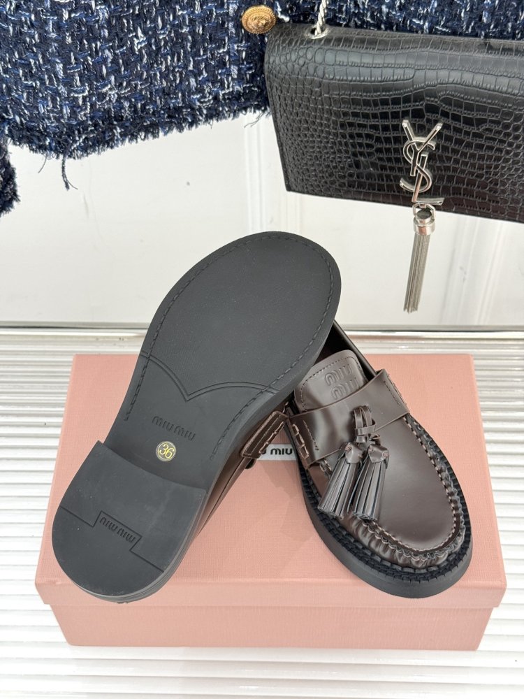 Туфлі шкіряні жіночі фото 9