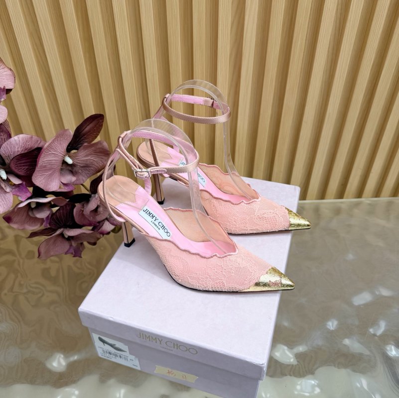 Туфли кружевные на высоком каблуке