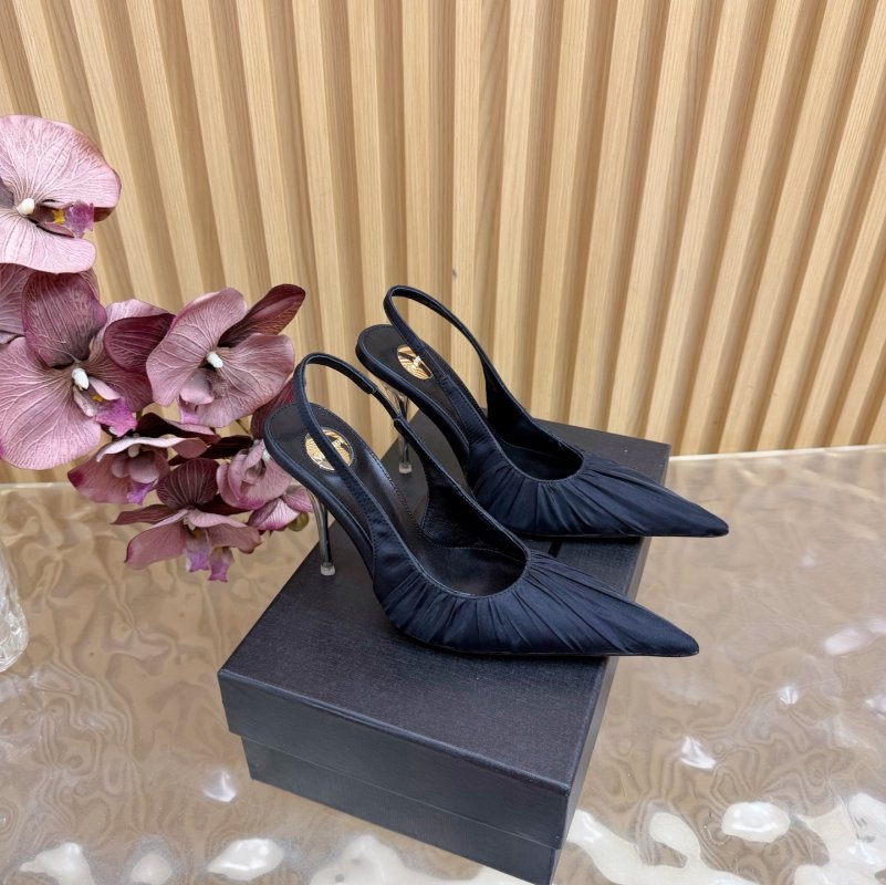 Туфлі човники на високому підборах