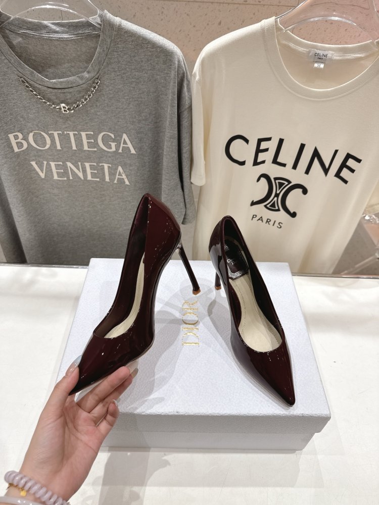 Туфлі човники на високому підборах фото 4