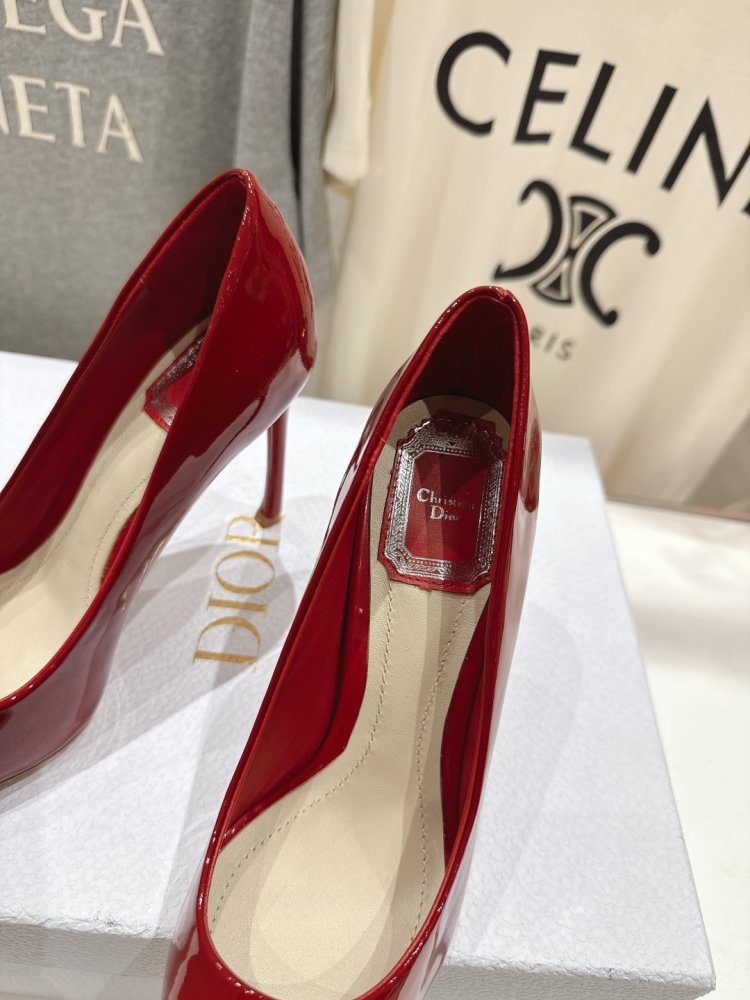 Shoes boats on high heel фото 6