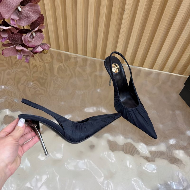 Туфлі човники на високому підборах фото 9